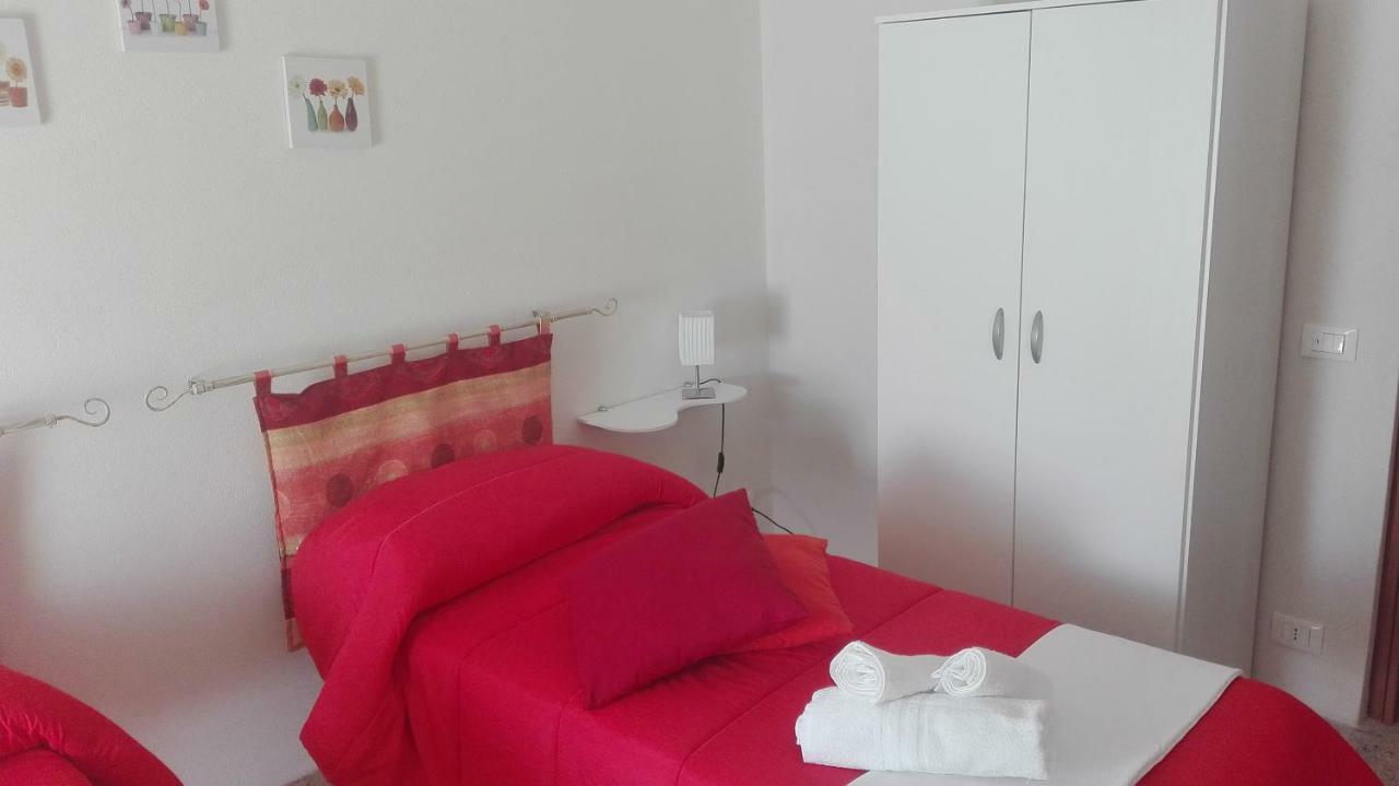 Il Nostro Sole Bed & Breakfast Trapani Bagian luar foto